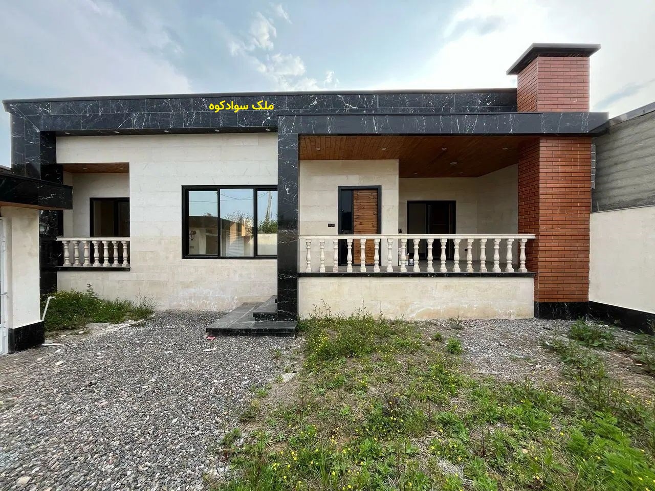 For-sale-villa-flat-forest-on-the-outskirts-Lefour-Road